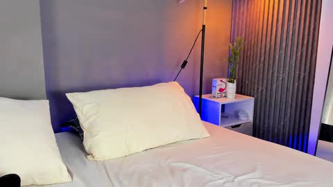 Snapshot of conielaurenth chatting on January 11, 2025, 9:36 am conielaurenth online show from January 11, 2025, 9:36 am