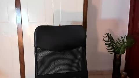 Snapshot of conielaurenth chatting on September 23, 2025, 5:21 am conielaurenth online show from September 23, 2025, 5:21 am