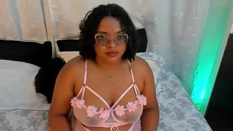 Snapshot of conielaurenth chatting on January 19, 2026, 8:07 am conielaurenth online show from January 19, 2026, 8:07 am