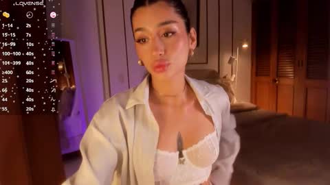 connie    online show from November 24, 2025, 9:42 am