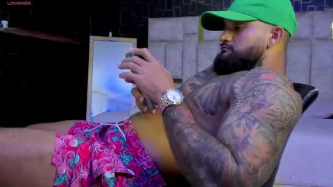 rusfegui online show from March 10, 2025, 3:45 am