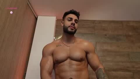 connor_h1 online show from April 24, 2026, 3:42 am