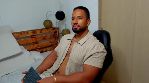 Snapshot of connor_jackson1 chatting on April 23, 2026, 2:13 am Connor Jackson online show from April 23, 2026, 2:13 am