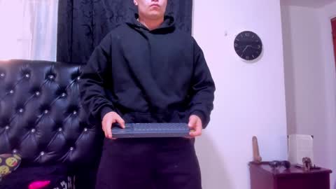 Connor Smith online show from December 18, 2024, 12:18 pm