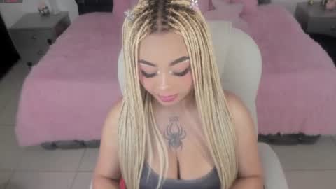 Snapshot of conny_curly chatting on June 12, 2026, 2:16 pm Conny online show from June 12, 2026, 2:16 pm