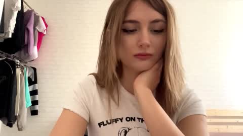 Amelia online show from March 9, 2026, 12:09 pm