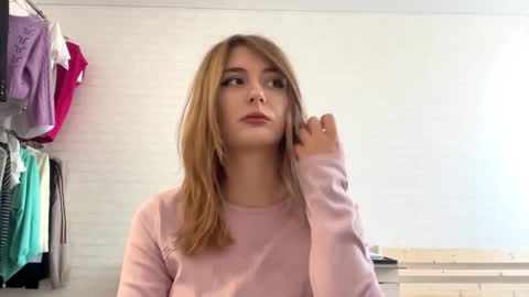 Amelia online show from March 13, 2026, 12:12 pm