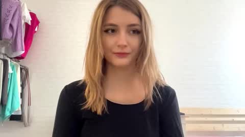 Amelia online show from March 14, 2026, 12:10 pm