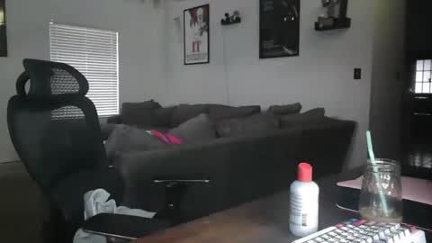 Snapshot of controllercutie chatting on October 2, 2025, 11:50 am controllercutie online show from October 2, 2025, 11:50 am