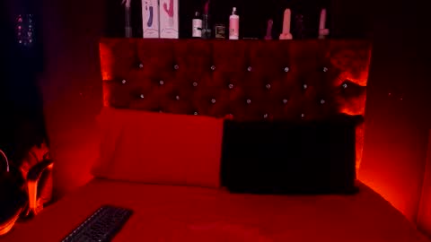 Snapshot of cony_l chatting on November 8, 2025, 11:21 am Cony online show from November 8, 2025, 11:21 am