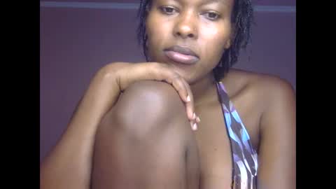 Snapshot of cool_berry chatting on October 23, 2025, 2:16 pm cool_berry online show from October 23, 2025, 2:16 pm