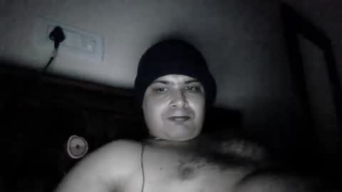 Cool Breeze09 online show from January 15, 2025, 6:19 pm