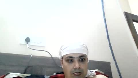 Snapshot of cool_breeze09 chatting on April 1, 2026, 11:22 am Cool Breeze09 online show from April 1, 2026, 11:22 am