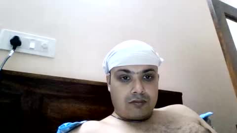 Snapshot of cool_breeze09 chatting on May 26, 2026, 10:33 am Cool Breeze09 online show from May 26, 2026, 10:33 am