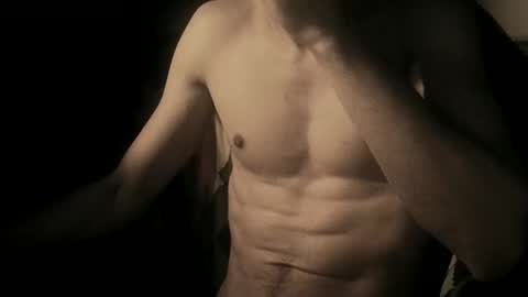 Snapshot of coolmementox chatting on November 17, 2025, 4:35 pm ChoveEnArrakis online show from November 17, 2025, 4:35 pm