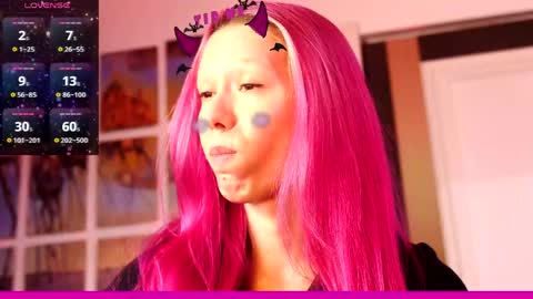 Snapshot of coolteacher chatting on June 1, 2026, 11:56 am Ginger The Cringer online show from June 1, 2026, 11:56 am