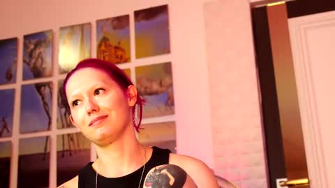 Snapshot of coolteacher chatting on June 16, 2026, 11:02 am Ginger The Cringer online show from June 16, 2026, 11:02 am
