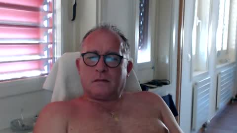 Snapshot of coquin369 chatting on July 8, 2026, 5:28 pm Coquin369 online show from July 8, 2026, 5:28 pm
