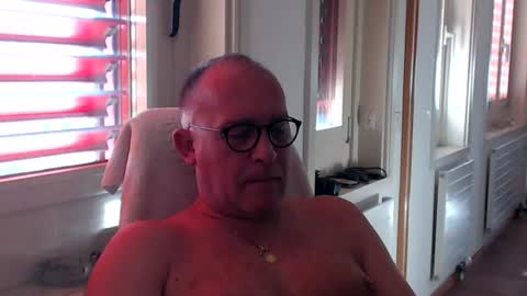 Snapshot of coquin369 chatting on July 20, 2026, 6:17 am Coquin369 online show from July 20, 2026, 6:17 am