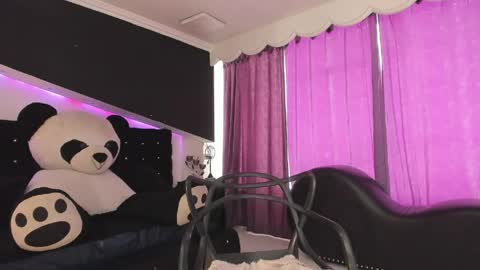 Snapshot of coral_gibson chatting on May 15, 2026, 1:07 pm Coral online show from May 15, 2026, 1:07 pm