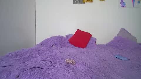 coraline_777 online show from May 1, 2026, 2:05 am