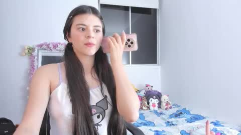 Snapshot of coralinexxx07 chatting on January 12, 2026, 3:23 am Coraline uwu Bienvenidos al dulce mundo de Coraline Hola amores soy Coraline Una chica tierna juguetona online show from January 12, 2026, 3:23 am