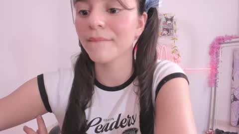 Snapshot of coralinexxx07 chatting on April 28, 2026, 6:13 pm Coraline uwu Bienvenidos al dulce mundo de Coraline Hola amores soy Coraline Una chica tierna juguetona online show from April 28, 2026, 6:13 pm