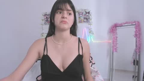 Snapshot of coralinexxx07 chatting on May 5, 2026, 4:26 pm Coraline uwu Bienvenidos al dulce mundo de Coraline Hola amores soy Coraline Una chica tierna juguetona online show from May 5, 2026, 4:26 pm