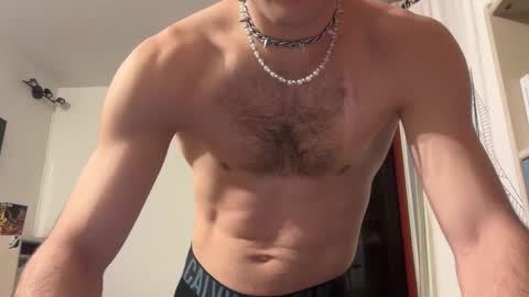 Snapshot of corb927 chatting on December 16, 2025, 5:29 pm French doggy online show from December 16, 2025, 5:29 pm