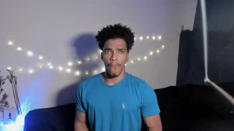 Snapshot of coreyglover chatting on January 23, 2025, 7:11 am CoreyGlover online show from January 23, 2025, 7:11 am