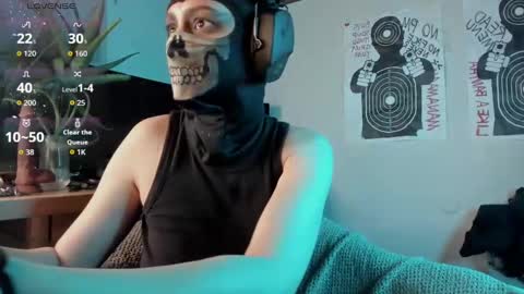 Snapshot of cos_operator chatting on September 17, 2025, 8:43 pm cos_operator online show from September 17, 2025, 8:43 pm