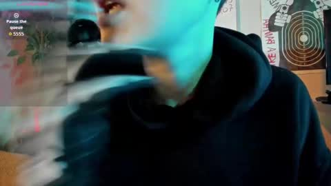 Snapshot of cos_operator chatting on October 23, 2025, 5:23 pm cos_operator online show from October 23, 2025, 5:23 pm