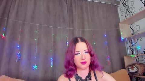 Snapshot of cosmic_girll chatting on May 20, 2026, 2:23 pm Alice online show from May 20, 2026, 2:23 pm