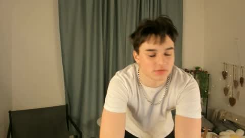 Henry online show from March 8, 2026, 8:12 pm