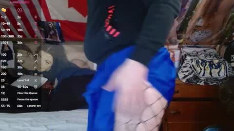 Snapshot of cosmicjones88 chatting on November 4, 2025, 12:37 pm cosmicjones88 online show from November 4, 2025, 12:37 pm