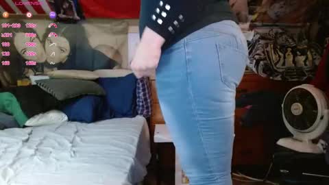 Snapshot of cosmicjones88 chatting on November 13, 2025, 10:58 am cosmicjones88 online show from November 13, 2025, 10:58 am