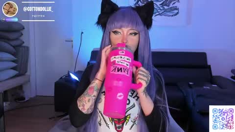 Snapshot of cotton_dollie chatting on April 13, 2026, 1:38 pm Dollie online show from April 13, 2026, 1:38 pm