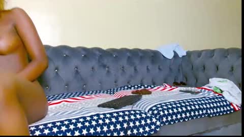 Snapshot of cottoncandi01 chatting on November 20, 2025, 2:17 pm tina online show from November 20, 2025, 2:17 pm