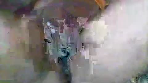 Snapshot of couleur_vanille chatting on December 4, 2025, 6:01 am couleur_vanille online show from December 4, 2025, 6:01 am