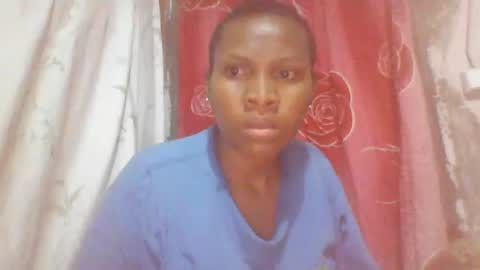 Snapshot of couleur_vanille chatting on January 13, 2026, 1:55 am couleur_vanille online show from January 13, 2026, 1:55 am