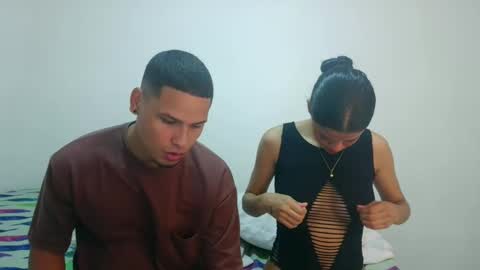 Snapshot of couple777sexy chatting on September 20, 2025, 1:45 pm Andri online show from September 20, 2025, 1:45 pm