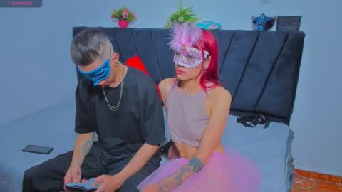 Snapshot of couple_2533 chatting on November 1, 2025, 11:01 am couple_2533 online show from November 1, 2025, 11:01 am