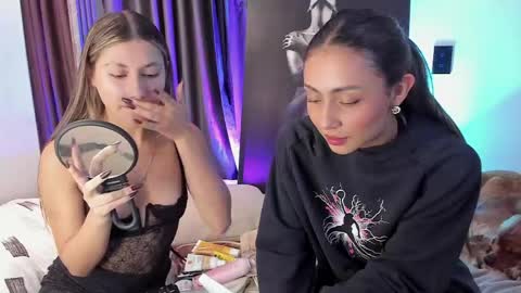 Snapshot of couple_funnyy chatting on April 6, 2026, 1:25 am couple_funnyy online show from April 6, 2026, 1:25 am