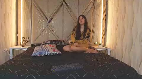 Snapshot of couple_hot_2025 chatting on June 18, 2026, 6:24 am Ricardo Isabella online show from June 18, 2026, 6:24 am