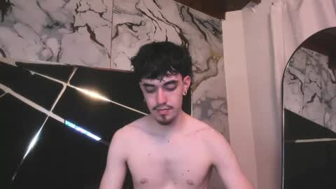 couple_in_heat_ online show from April 30, 2026, 8:37 pm