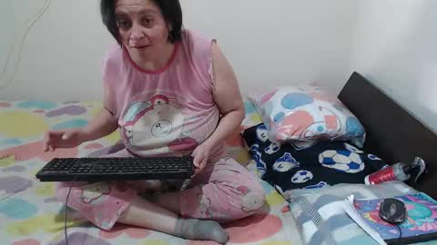 Jade   Noa online show from January 6, 2026, 1:48 pm