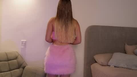 Snapshot of couple_of_your_dreams_ chatting on June 10, 2026, 12:22 am Kay online show from June 10, 2026, 12:22 am
