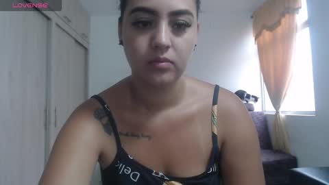 Snapshot of couple_sexandlove chatting on November 10, 2025, 12:48 pm ALEJANDRO Y EMILY online show from November 10, 2025, 12:48 pm