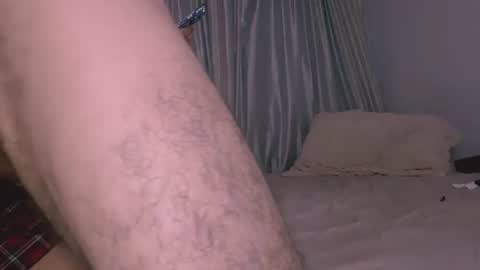 Couple sexxo online show from June 18, 2026, 5:19 am