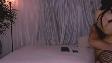 Couple sexxo online show from August 2, 2026, 4:33 am